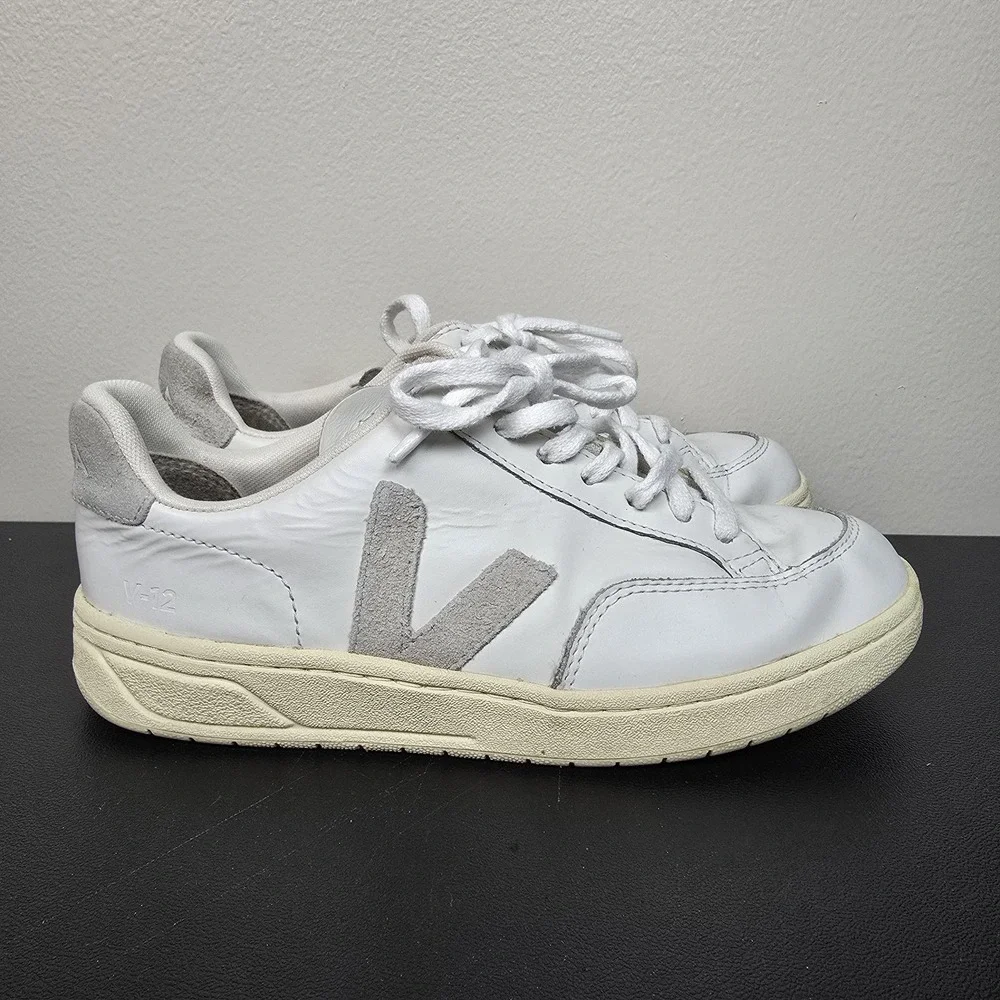 Veja Shoes Womens Size 5 White V-12 Leather Casual Walking‎ Athletic Sneakers